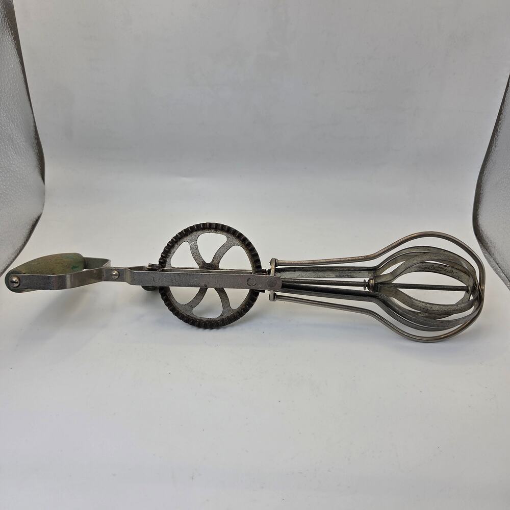 Aurelius Bros Hand Crank Egg Beater Mixer Braham MN Cast Gear 1920s